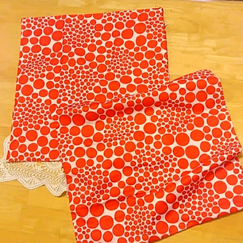 Funky red dot Pillow Covers